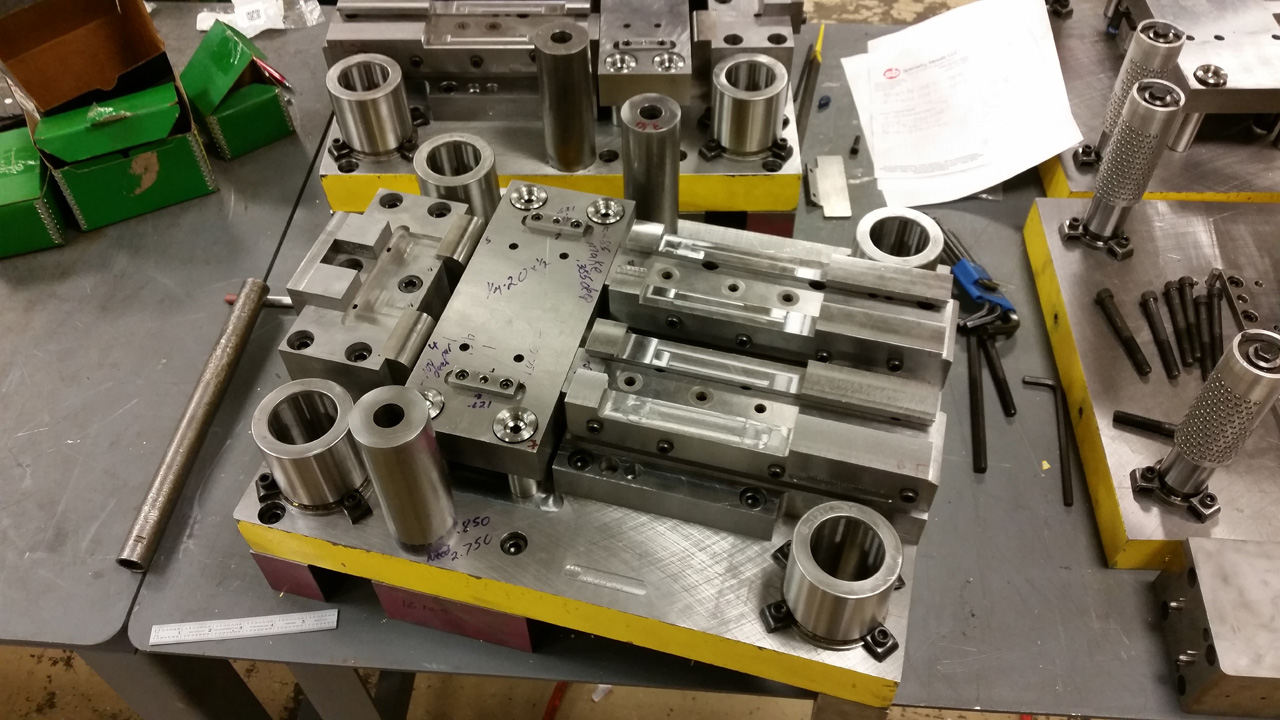 Long Star Die Machine